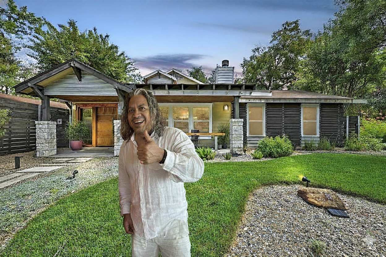 David waving in Galindo